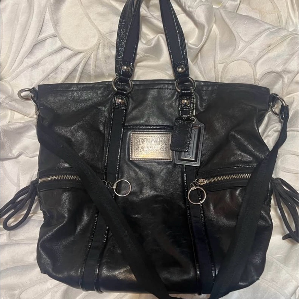 Coach poppy spotlight tote